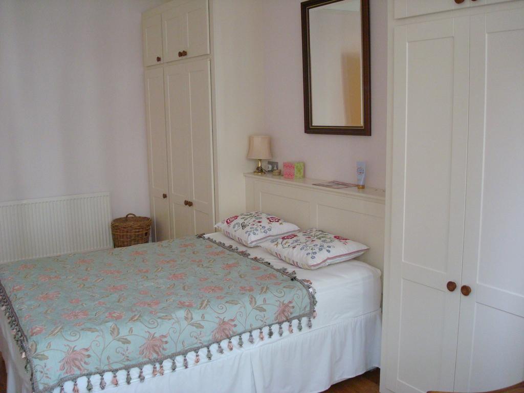Appartamento Luxury Holland Park, Sleeps 2, Free S'Fast Wifi Londra Esterno foto