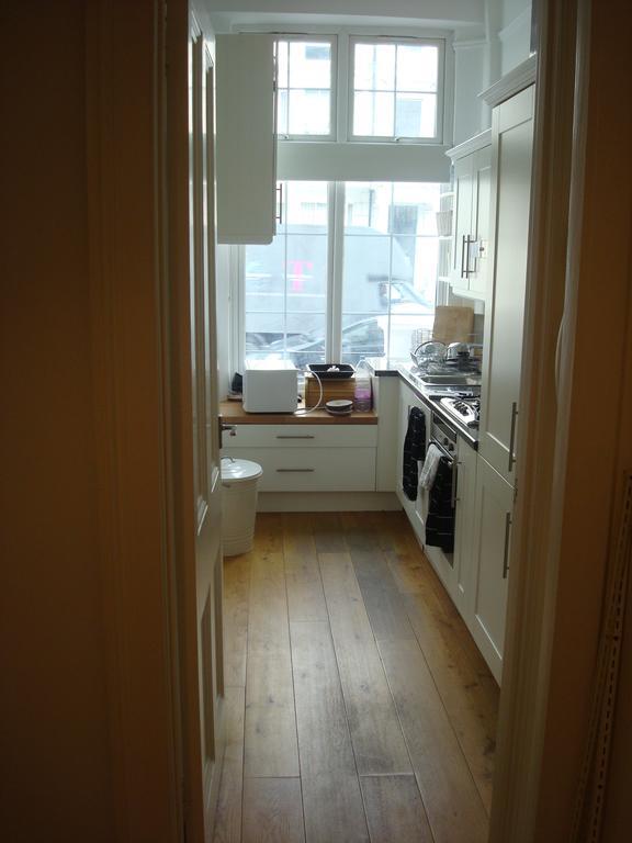 Appartamento Luxury Holland Park, Sleeps 2, Free S'Fast Wifi Londra Esterno foto