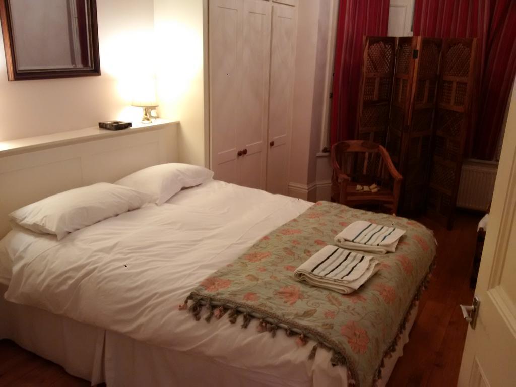 Appartamento Luxury Holland Park, Sleeps 2, Free S'Fast Wifi Londra Esterno foto